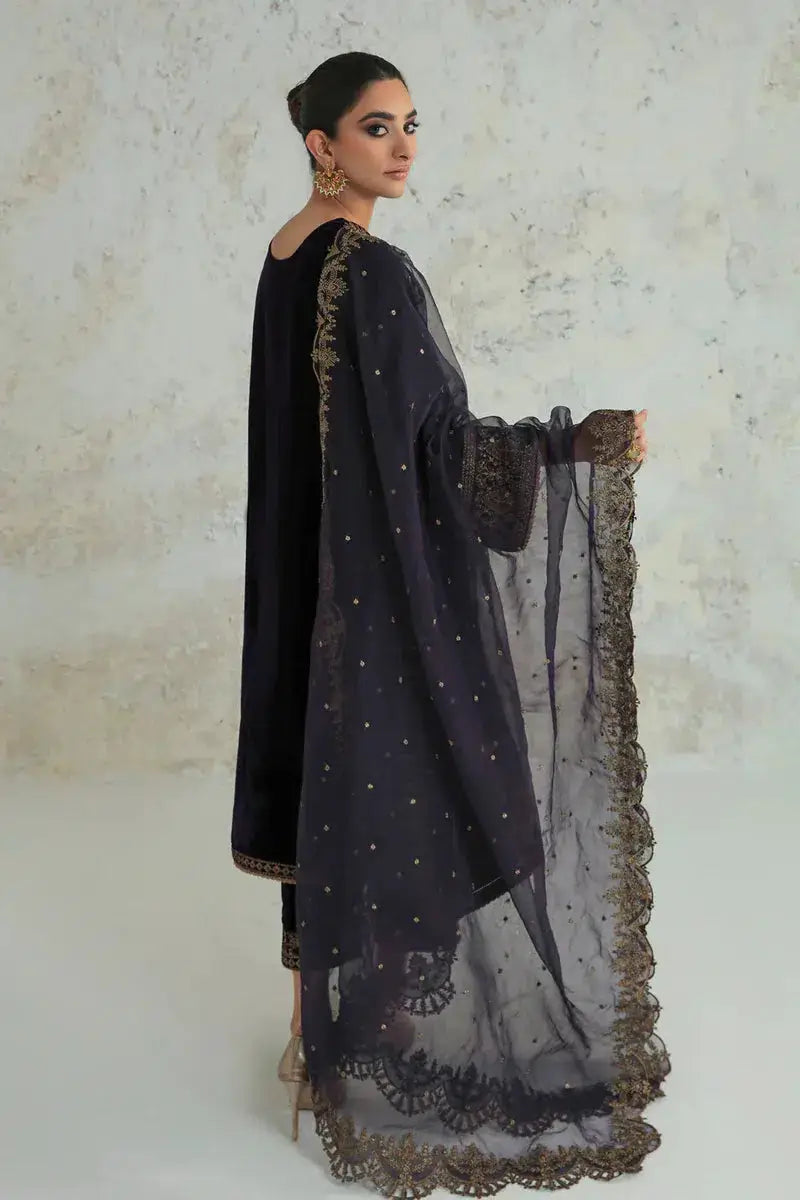 Baroque | Jahanara Luxury Velvet 23 | UF-239 - Pakistani Designer Dress - by Baroque | Type: Formal - 100% Original at Saira Sultan