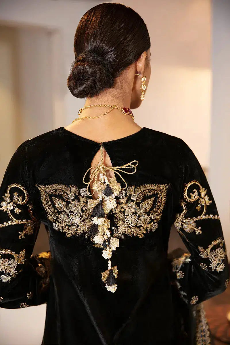 Baroque | Jahanara Luxury Velvet 23 | UF-42 - Pakistani Designer Dress - by Baroque | Type: Formal - 100% Original at Saira Sultan