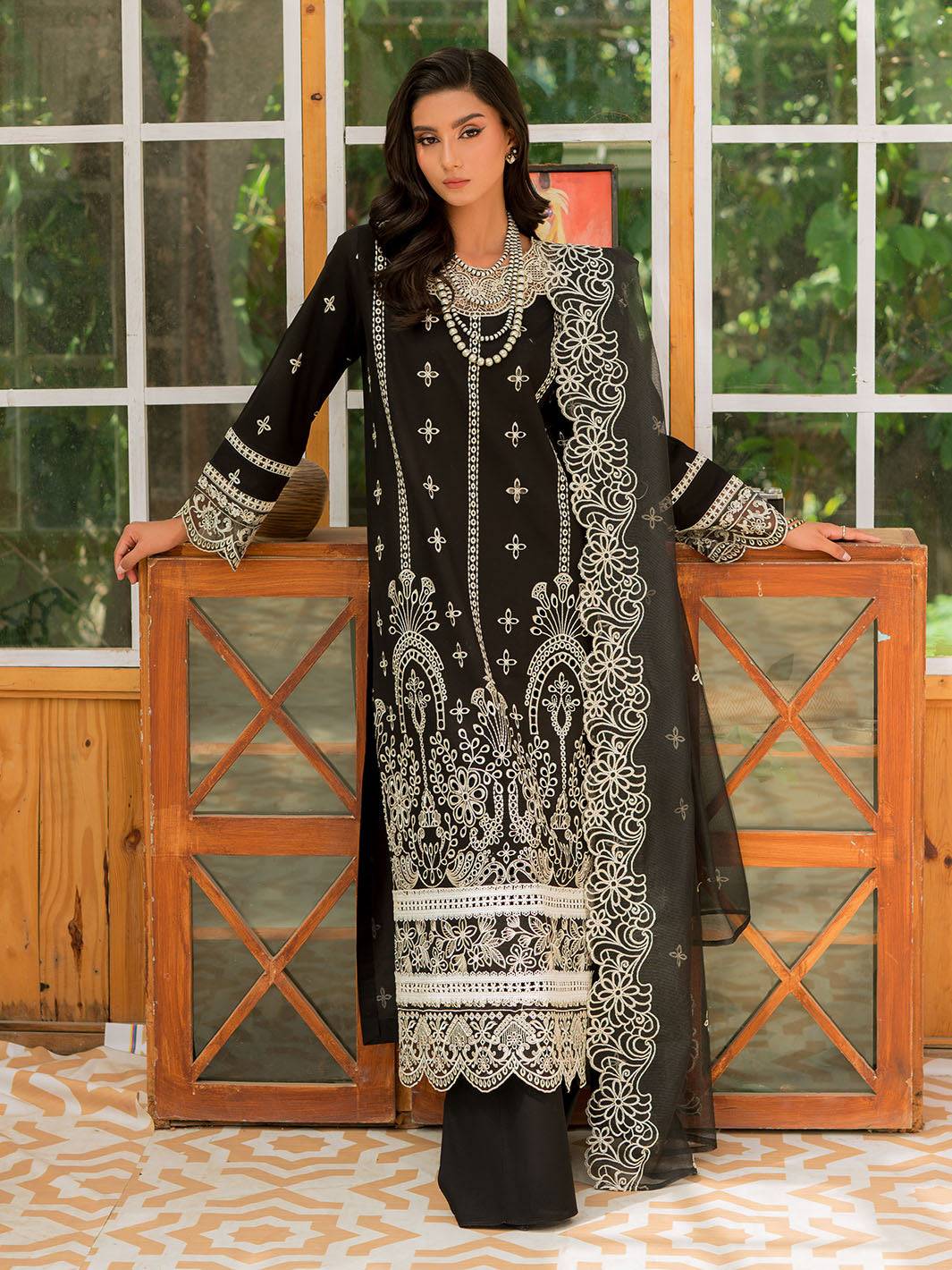 Mahnur | Bella Lawn 24 | BL - 10 - Pakistani Designer Dress - by Mahnur | Type: Luxury - 100% Original at Saira Sultan