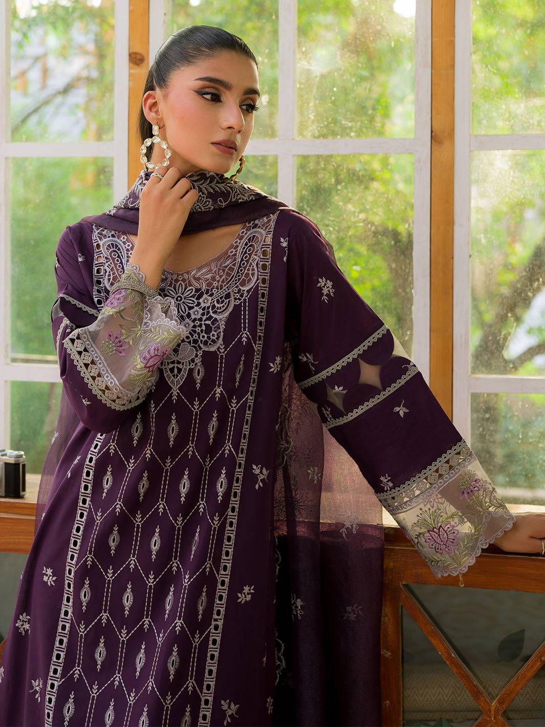 Mahnur | Bella Lawn 24 | BL - 11 - Pakistani Designer Dress - by Mahnur | Type: Luxury - 100% Original at Saira Sultan