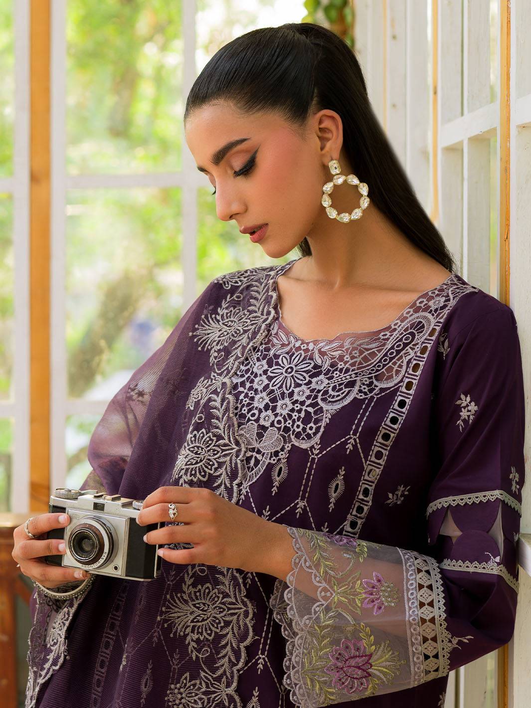 Mahnur | Bella Lawn 24 | BL - 11 - Pakistani Designer Dress - by Mahnur | Type: Luxury - 100% Original at Saira Sultan