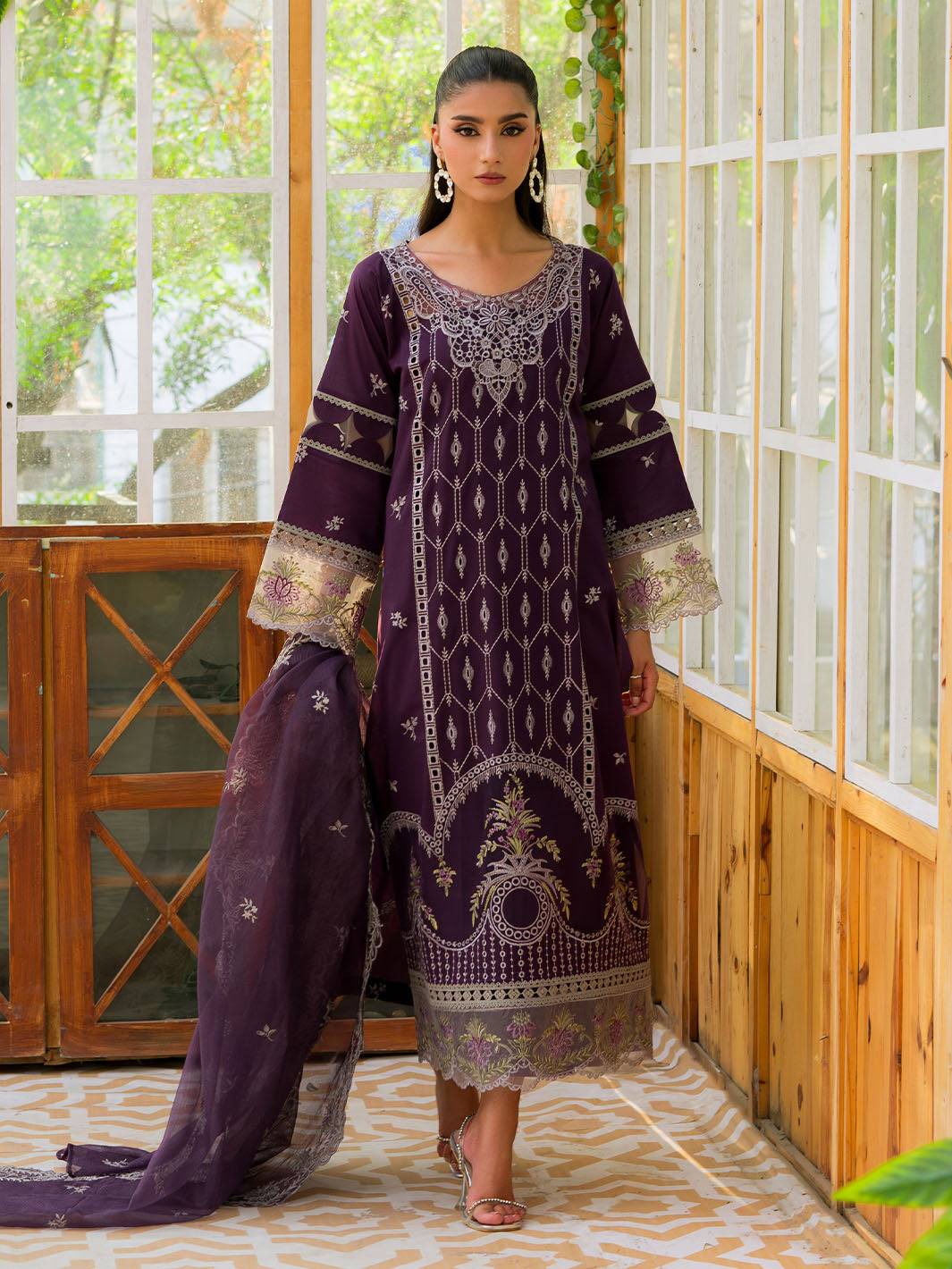 Mahnur | Bella Lawn 24 | BL - 11 - Pakistani Designer Dress - by Mahnur | Type: Luxury - 100% Original at Saira Sultan