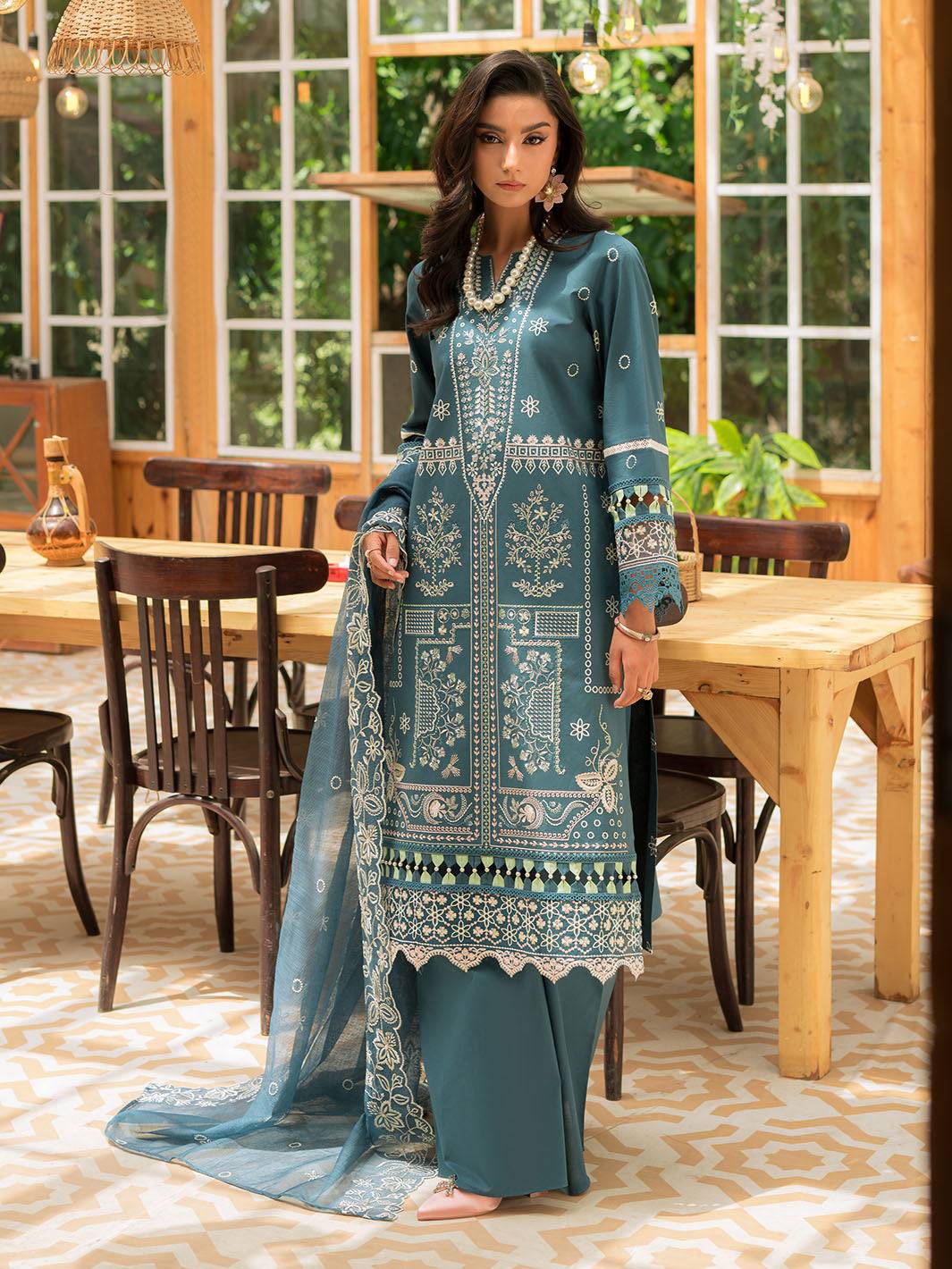 Mahnur | Bella Lawn 24 | BL - 01 - Pakistani Designer Dress - by Mahnur | Type: Luxury - 100% Original at Saira Sultan