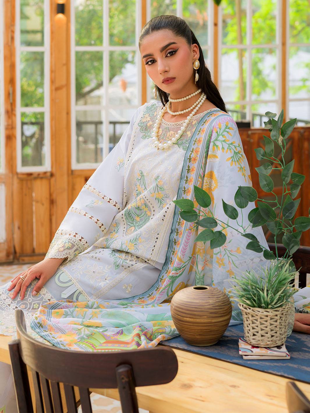 Mahnur | Bella Lawn 24 | BL - 03 - Pakistani Designer Dress - by Mahnur | Type: Luxury - 100% Original at Saira Sultan