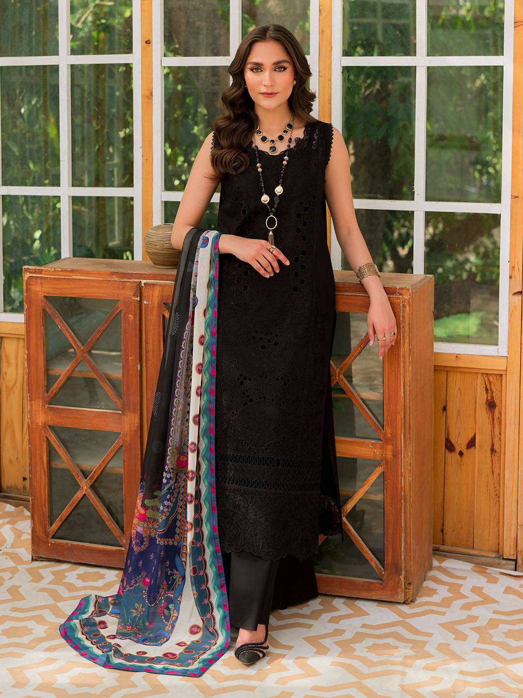 Mahnur | Bella Lawn 24 | BL - 07 - Pakistani Designer Dress - by Mahnur | Type: Luxury - 100% Original at Saira Sultan