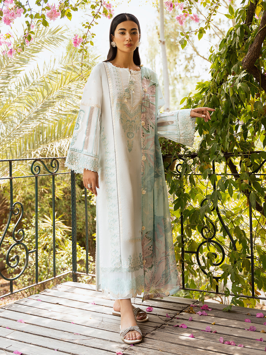 Izel | Dastak Luxury Lawn | FALAK -  Izel Ladies Clothes -  Saira Sultan
