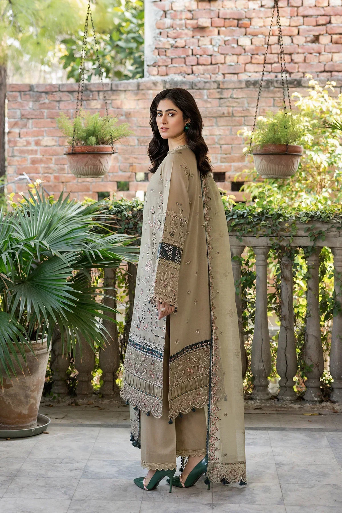 Farasha | Bahaar Embroidered Lawn | Whimsical Sage -  Farasha Luxury -  Saira Sultan