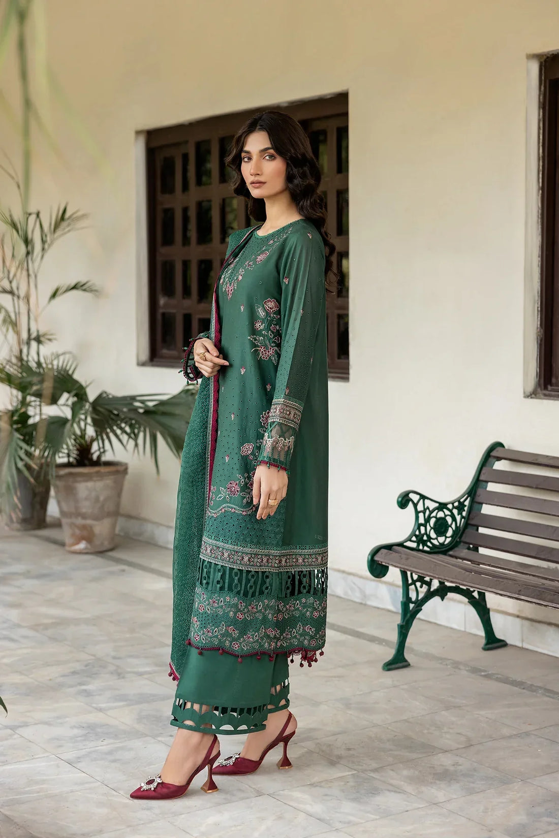 Farasha | Bahaar Embroidered Lawn | Azure Grace -  Farasha Luxury -  Saira Sultan