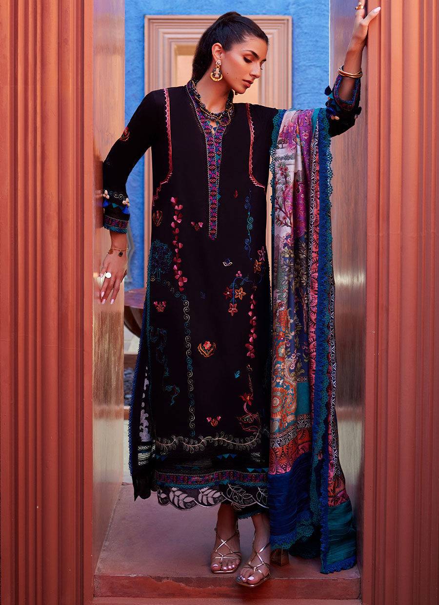 Farah Talib Aziz | Suay Lawn 24 | ILARIA BLACK - Pakistani Designer Dress - by Farah Talib Aziz | Type: Luxury - 100% Original at Saira Sultan