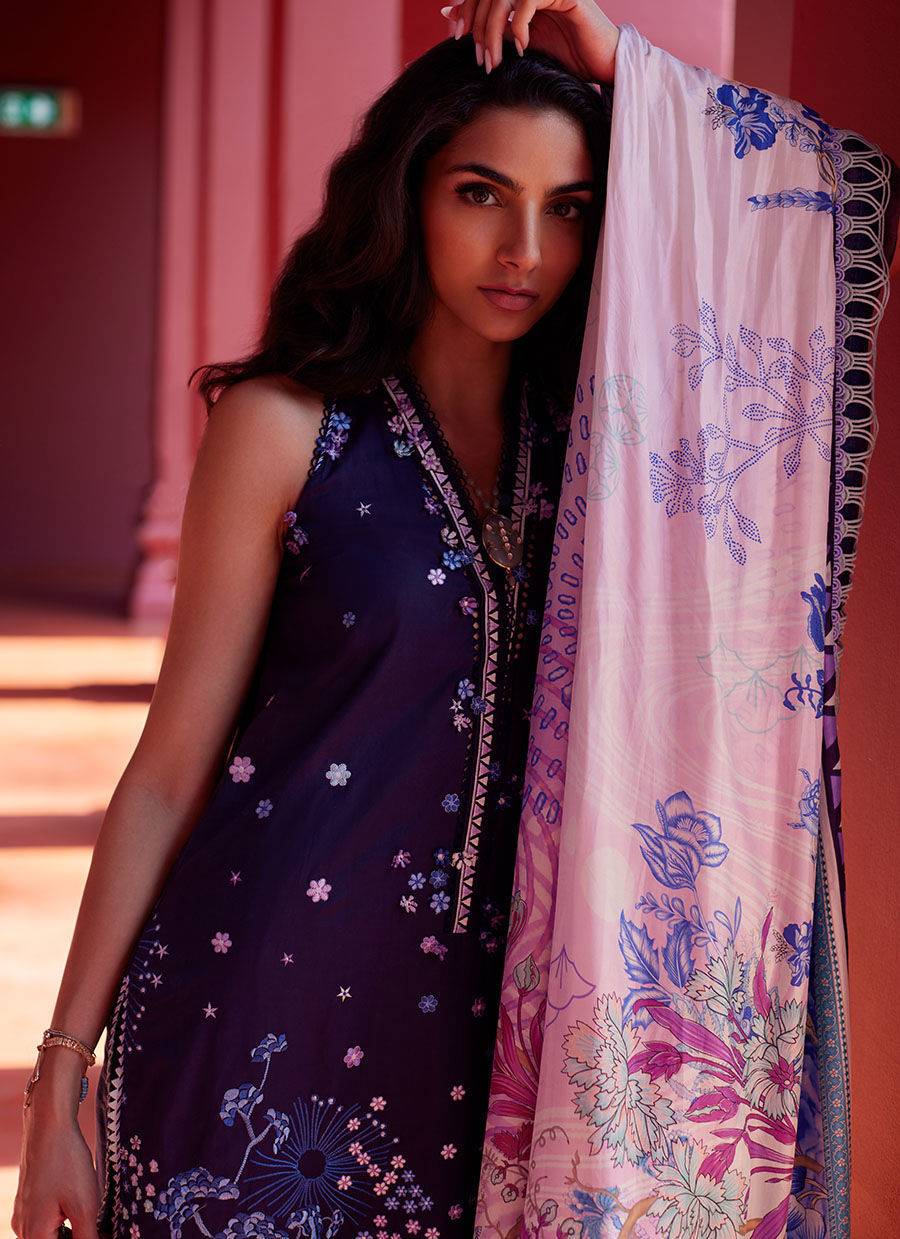 Farah Talib Aziz | Suay Lawn 24 | IZEA BLUE - Pakistani Designer Dress - by Farah Talib Aziz | Type: Luxury - 100% Original at Saira Sultan