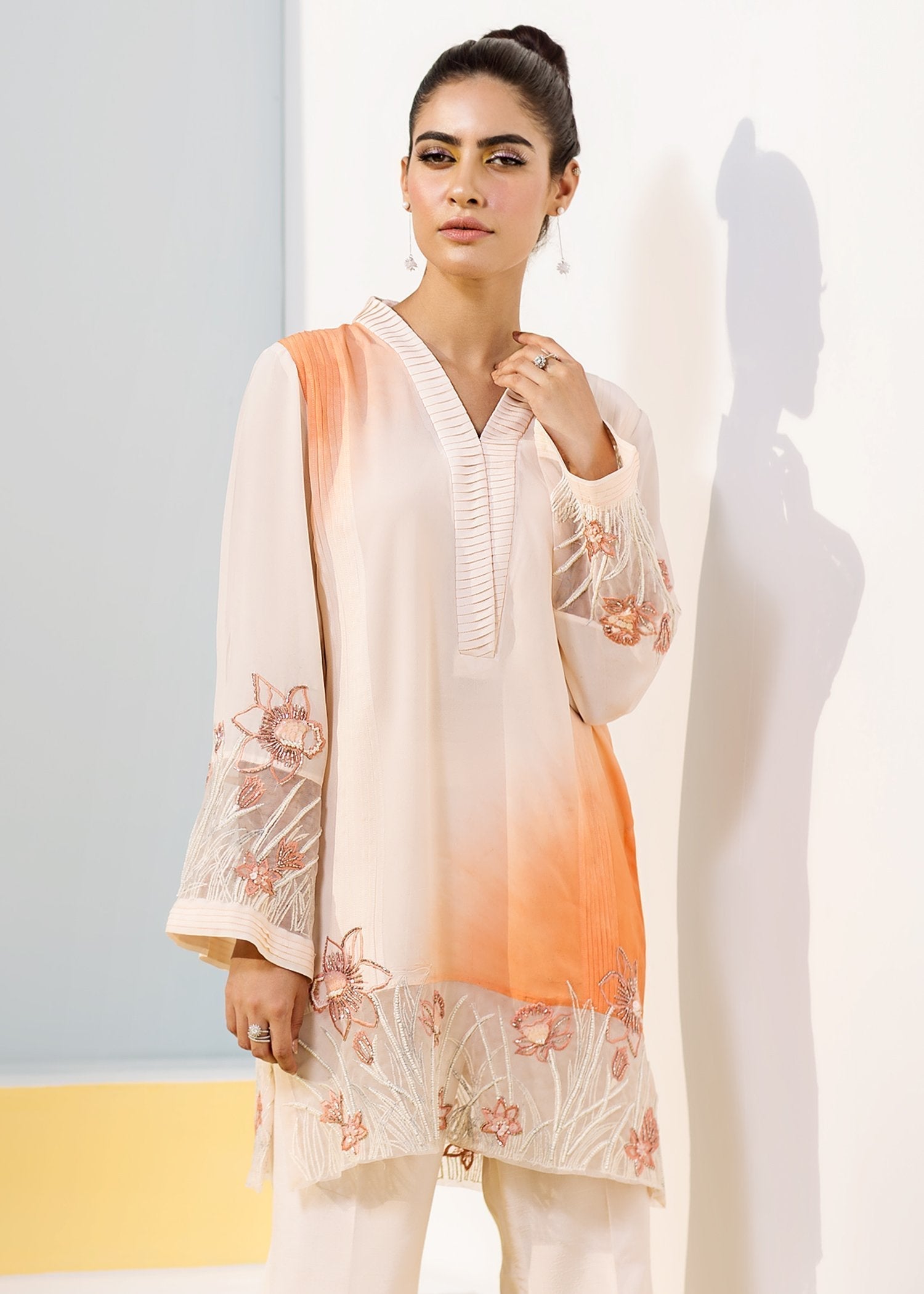 Hana | Daffodils Ready to Wear | Jet Fire M Off White