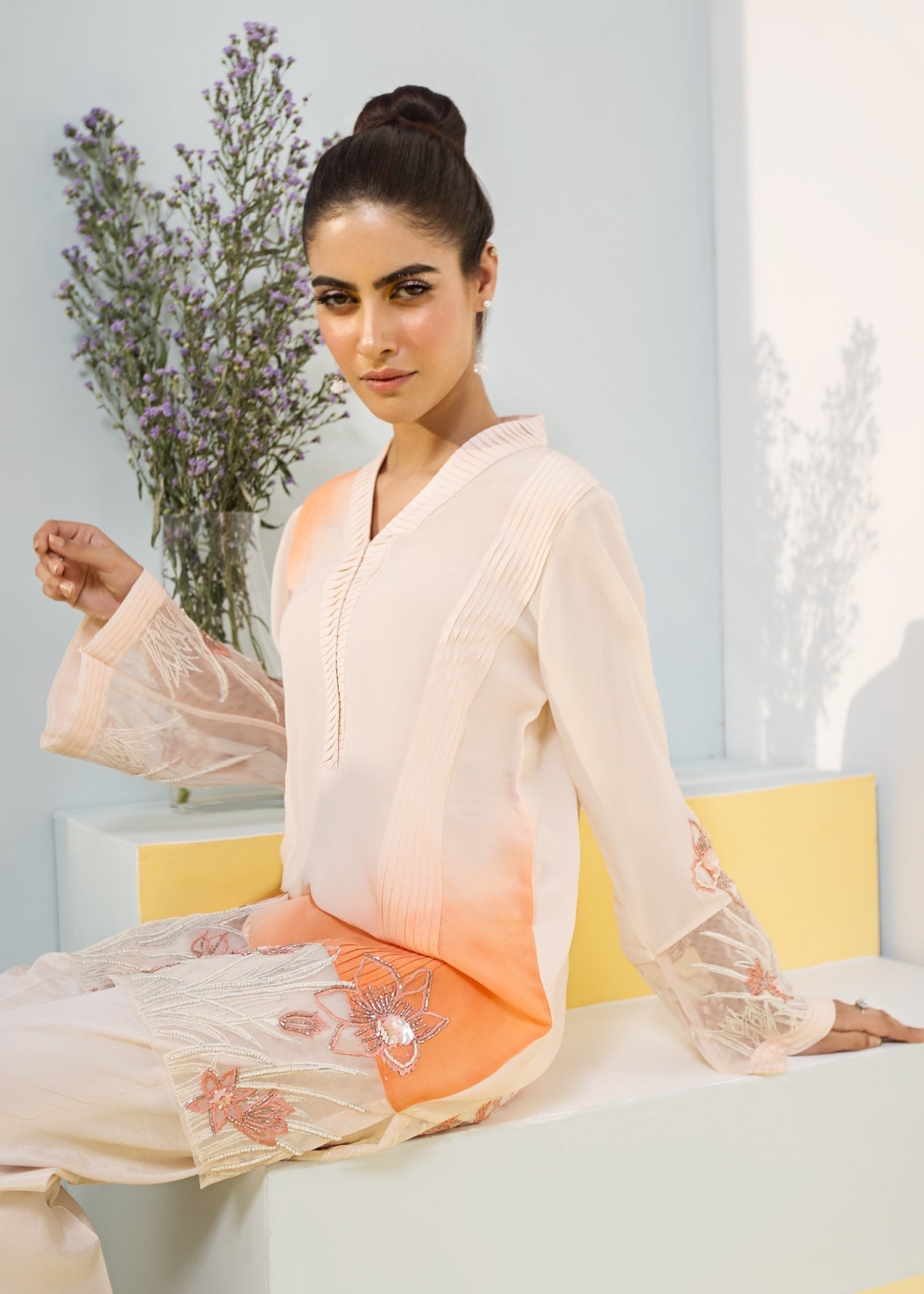 Hana | Daffodils Ready to Wear | Jet Fire L Off White