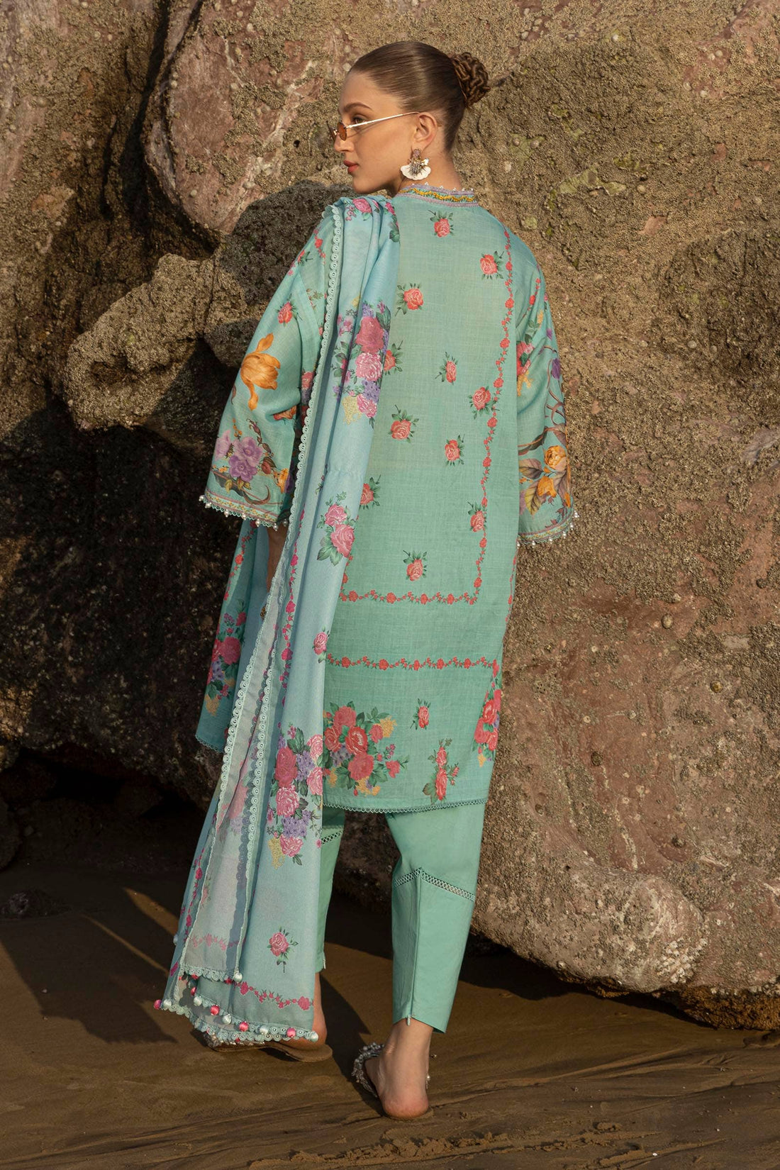 Sana Safinaz | Mahay Spring 24 | H241-026B-3CS - Pakistani Designer Dress - by Sana Safinaz | Type: Luxury - 100% Original at Saira Sultan