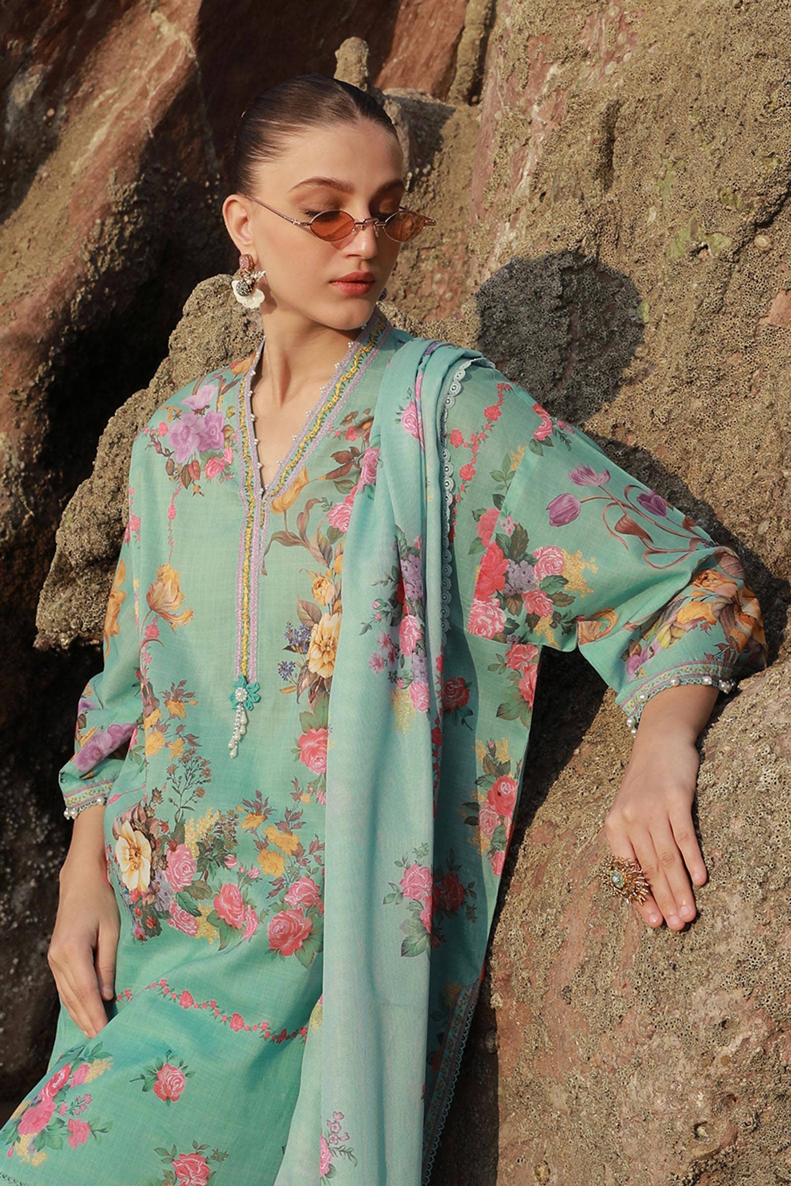 Sana Safinaz | Mahay Spring 24 | H241-026B-3CS - Pakistani Designer Dress - by Sana Safinaz | Type: Luxury - 100% Original at Saira Sultan