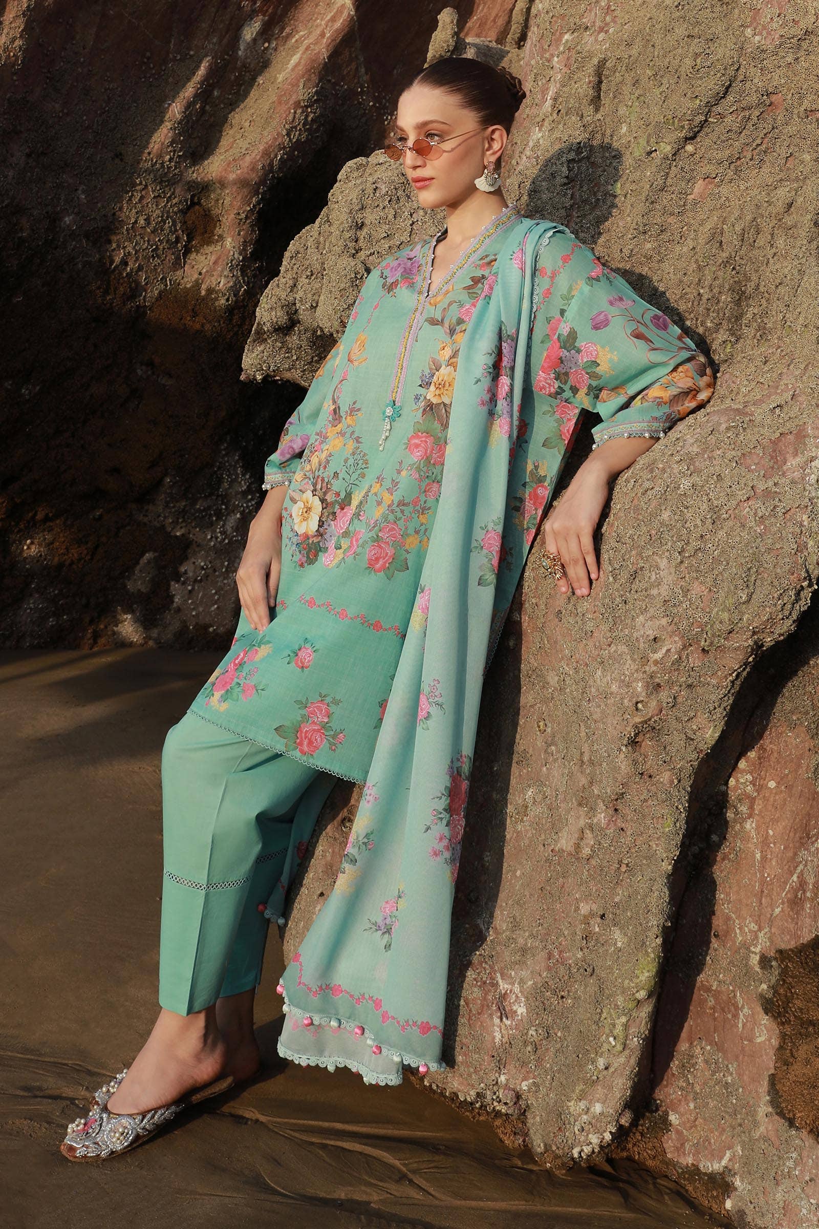 Sana Safinaz | Mahay Spring 24 | H241-026B-3CS - Pakistani Designer Dress - by Sana Safinaz | Type: Luxury - 100% Original at Saira Sultan