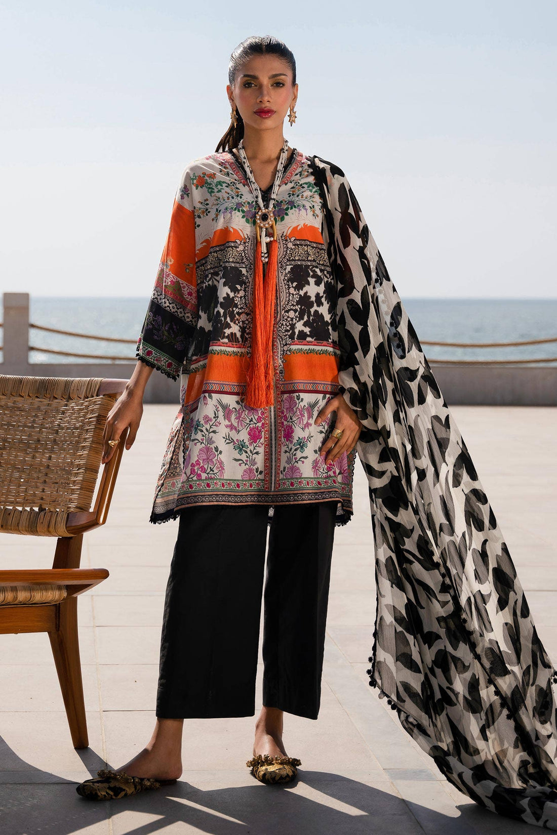 Sana Safinaz | Mahay Spring 24 | H241-027B-2I - Pakistani Designer Dress - by Sana Safinaz | Type: Luxury - 100% Original at Saira Sultan