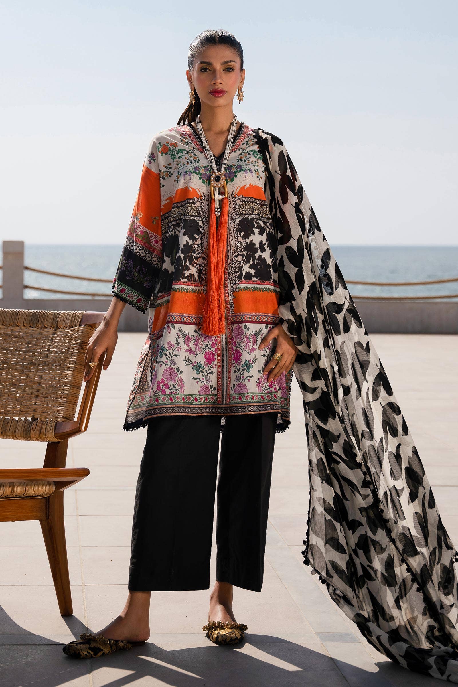 Sana Safinaz | Mahay Spring 24 | H241-027B-2I - Pakistani Designer Dress - by Sana Safinaz | Type: Luxury - 100% Original at Saira Sultan