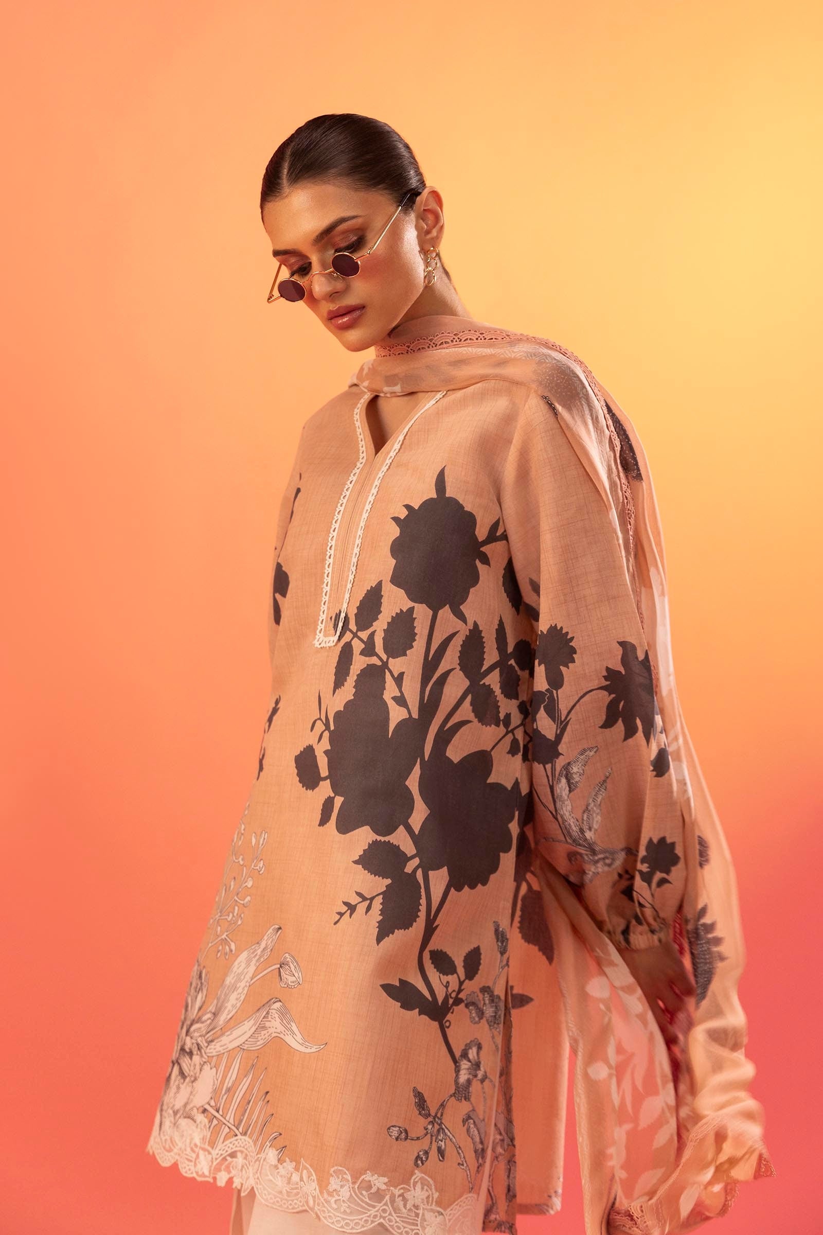 Sana Safinaz | Mahay Summer 25 | 004A M Pale Peach Lawn
