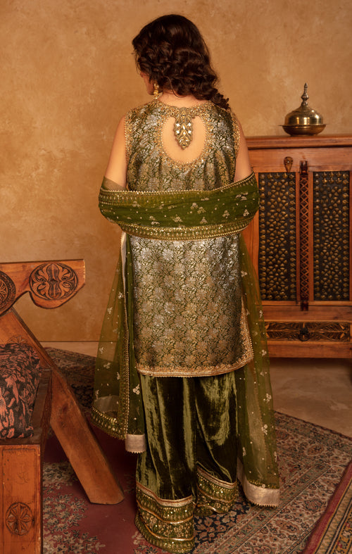 Maya | Raazi Velvet 24 | GULZAR XS Olive Green Zari
