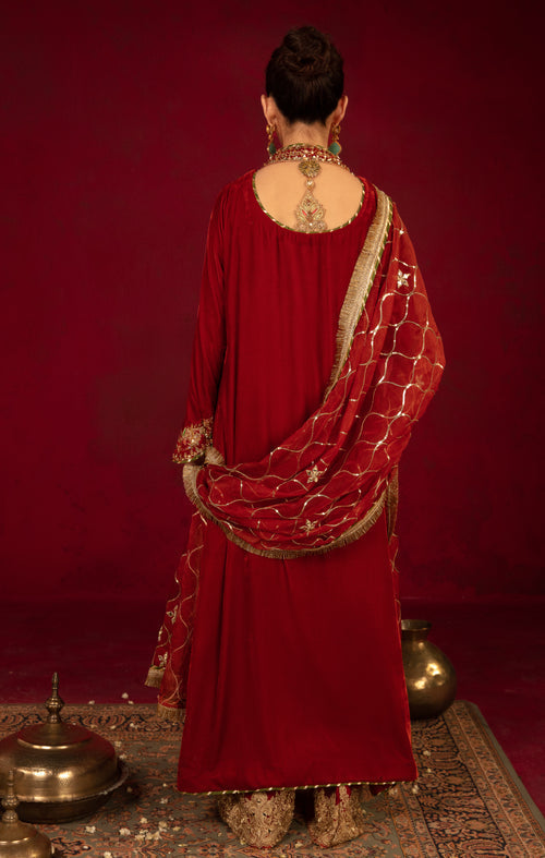Maya | Raazi Velvet 24 | IMROZ XS Maroon Velvet
