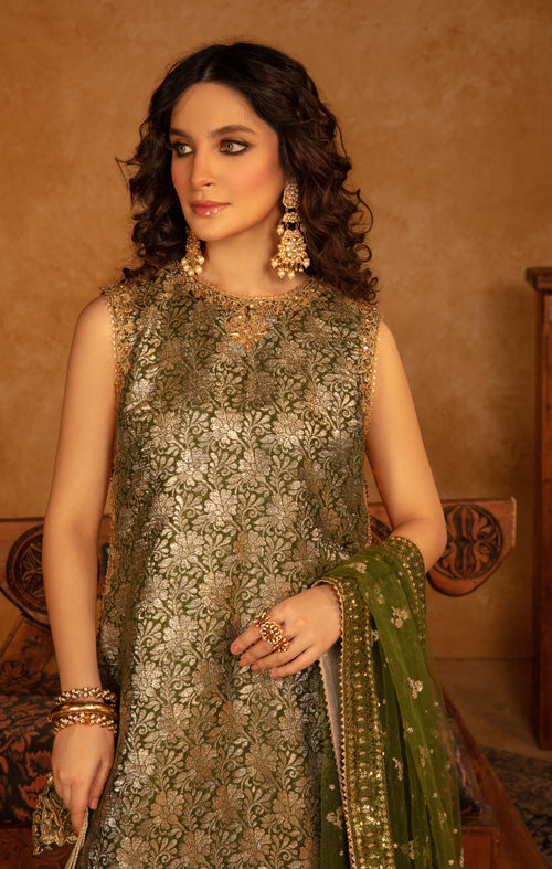 Maya | Raazi Velvet 24 | GULZAR M Olive Green Zari