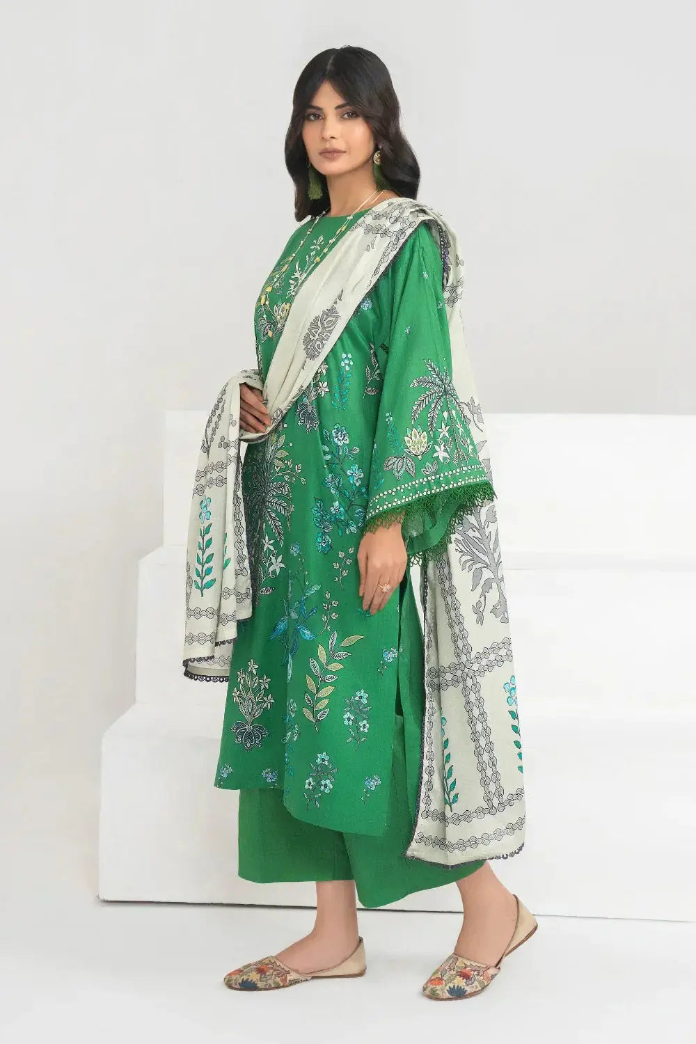Ittehad | Printed Lawn 24 | IP3P04-3PS-GRN - Pakistani Designer Dress - by Ittehad | Type: Casuals - 100% Original at Saira Sultan