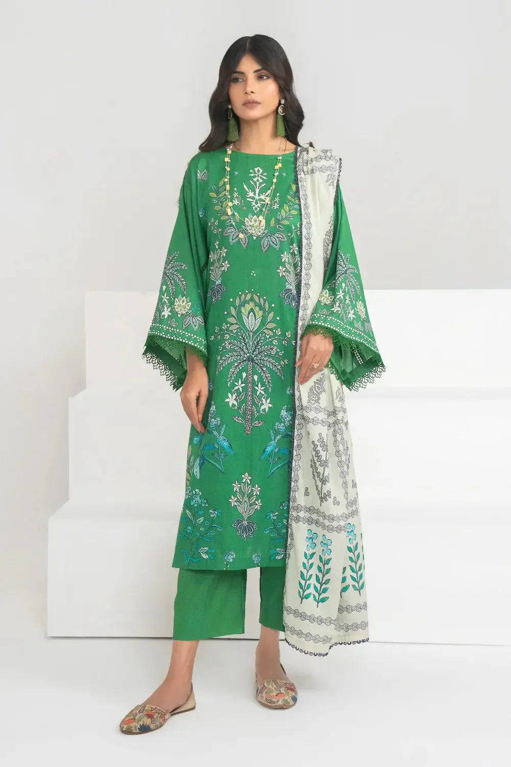 Ittehad | Printed Lawn 24 | IP3P04-3PS-GRN - Pakistani Designer Dress - by Ittehad | Type: Casuals - 100% Original at Saira Sultan