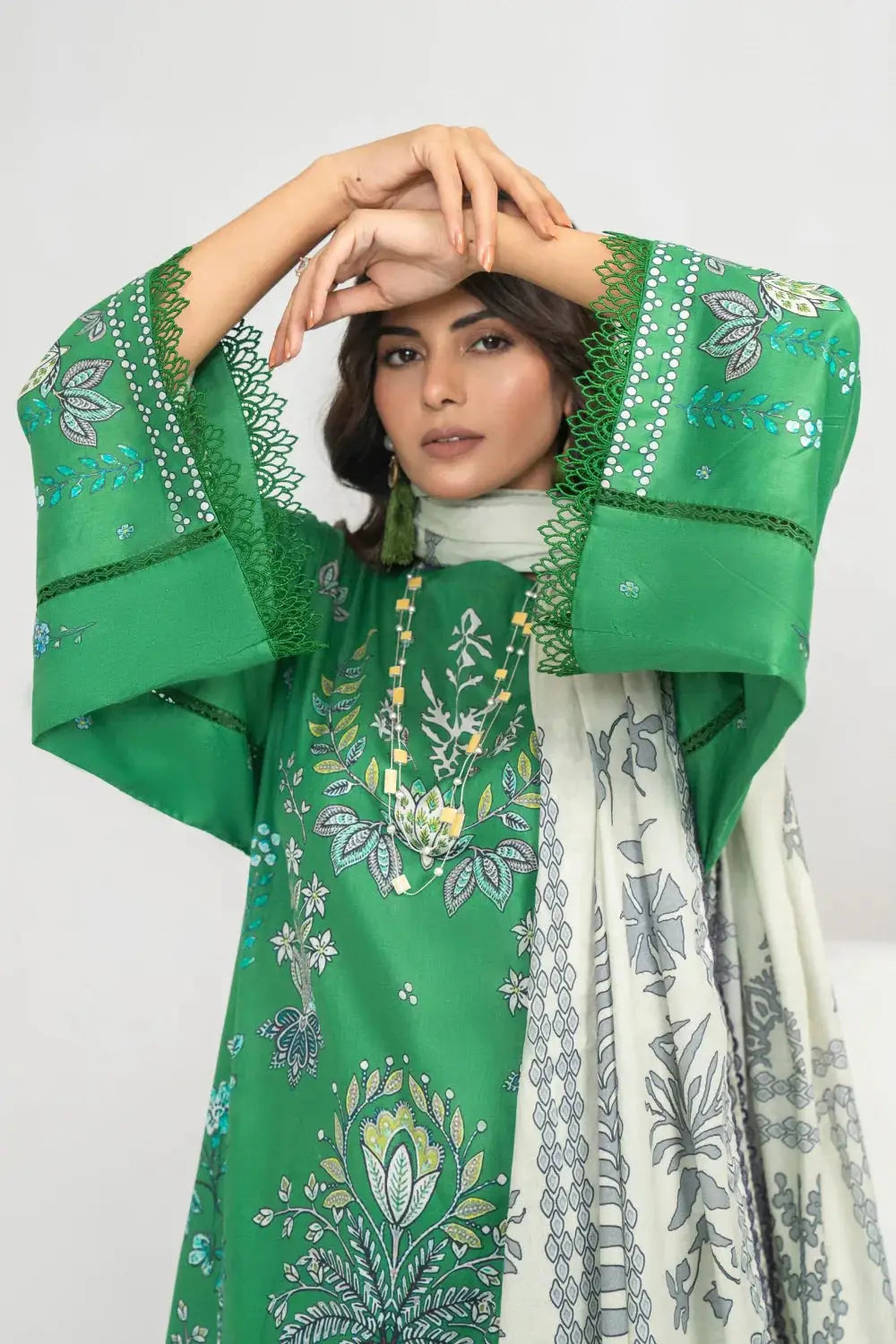 Ittehad | Printed Lawn 24 | IP3P04-3PS-GRN - Pakistani Designer Dress - by Ittehad | Type: Casuals - 100% Original at Saira Sultan