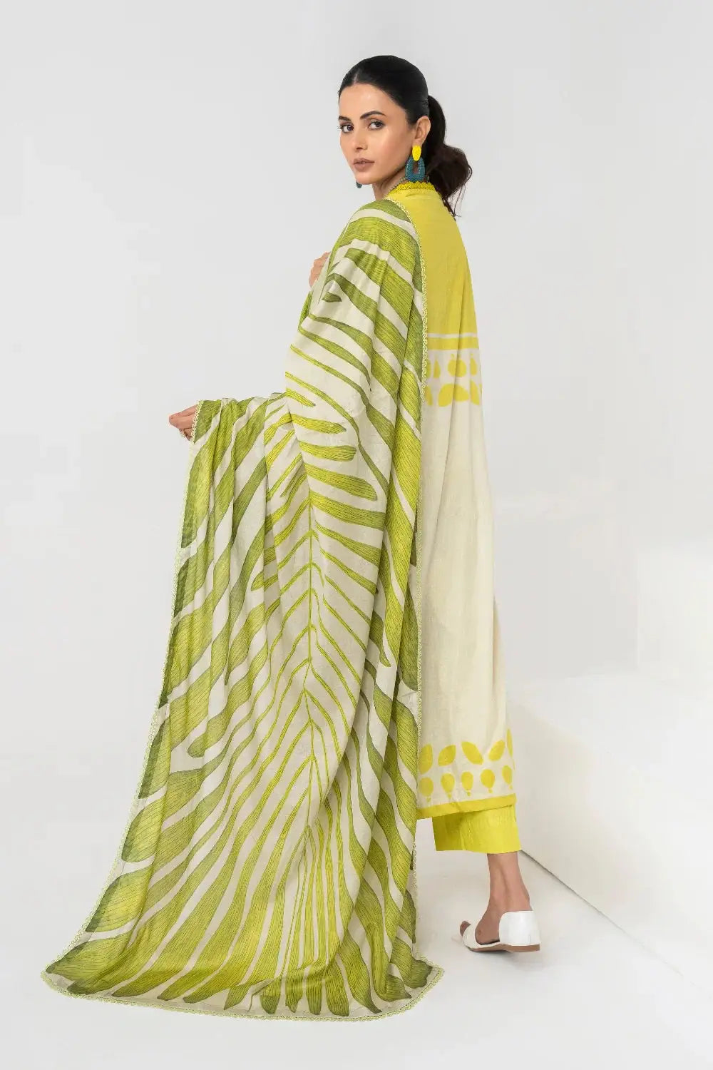 Ittehad | Printed Lawn 24 | IP3P06-3PS-LMN - Pakistani Designer Dress - by Ittehad | Type: Casuals - 100% Original at Saira Sultan