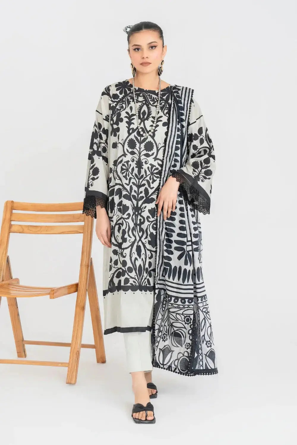 Ittehad | Printed Lawn 24 | IP3P08-3PS-LGY - Pakistani Designer Dress - by Ittehad | Type: Casuals - 100% Original at Saira Sultan