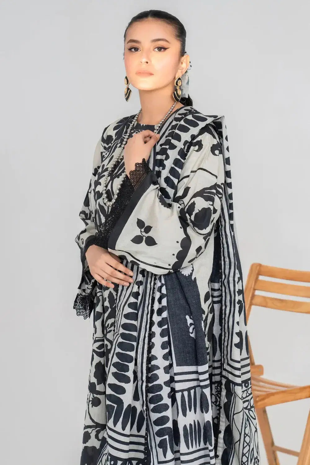 Ittehad | Printed Lawn 24 | IP3P08-3PS-LGY - Pakistani Designer Dress - by Ittehad | Type: Casuals - 100% Original at Saira Sultan