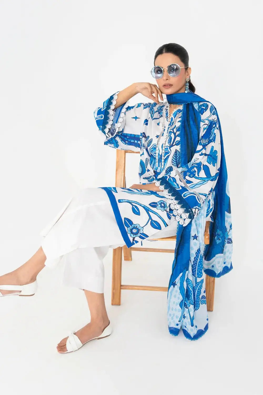 Ittehad | Printed Lawn 24 | IP3P10-3PS-BLU - Pakistani Designer Dress - by Ittehad | Type: Casuals - 100% Original at Saira Sultan