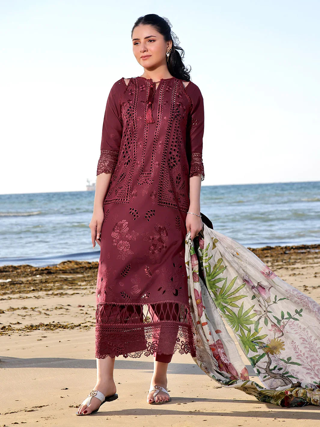 Izel | Saahil Signature Lawn 24 | LALEEN -  Izel Luxury -  Saira Sultan
