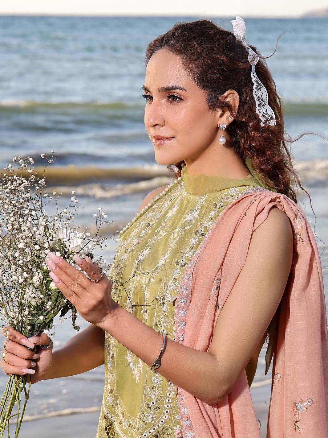 Izel | Saahil Signature Lawn 24 | MUZLIN - Pakistani Designer Dress - by Izel | Type: Luxury - 100% Original at Saira Sultan