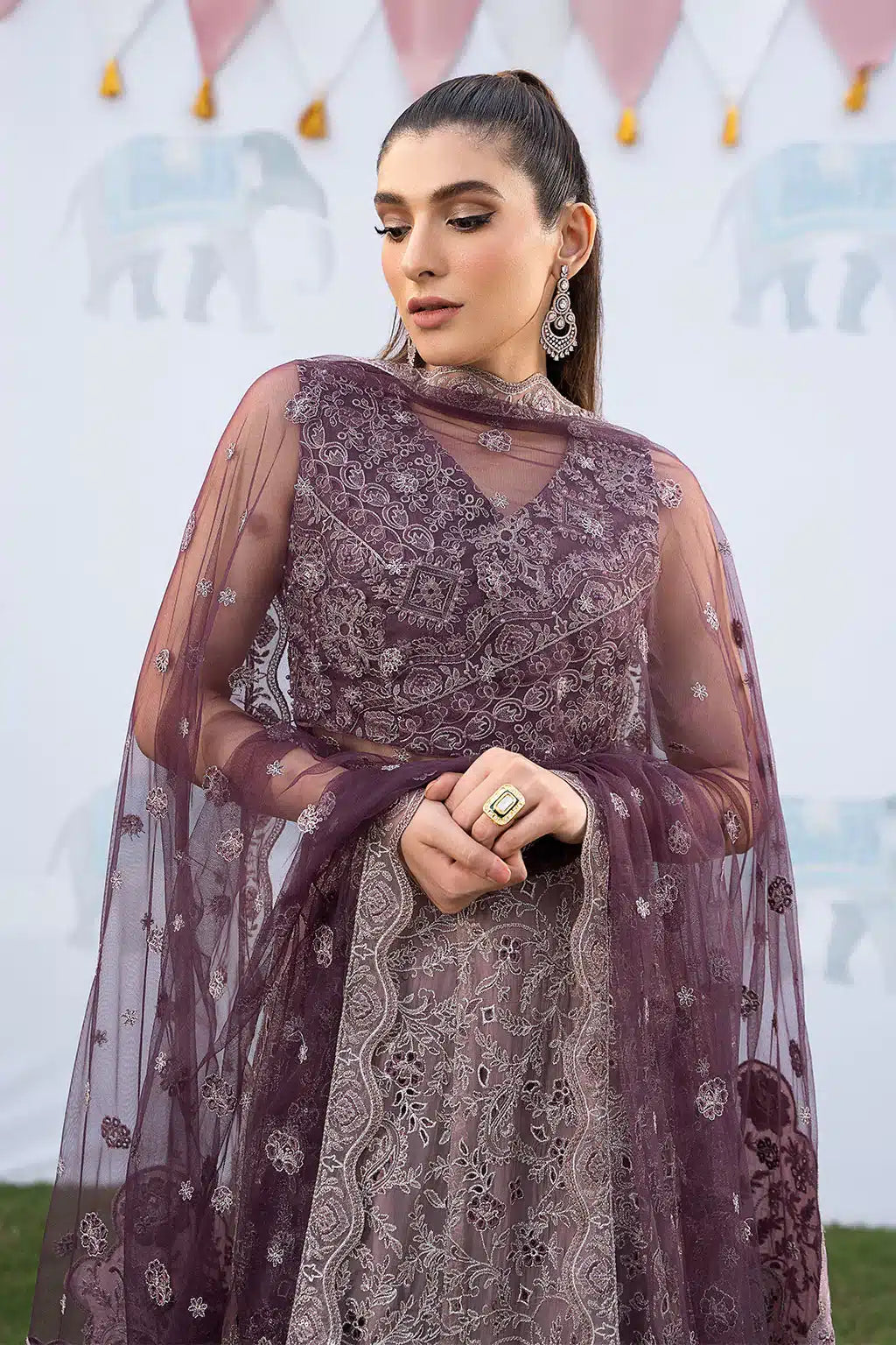 Iznik | Shendi Luxury Formals 23 | ISC-05 KAAFISHA - Pakistani Designer Dress - by Iznik | Type: Formal - 100% Original at Saira Sultan