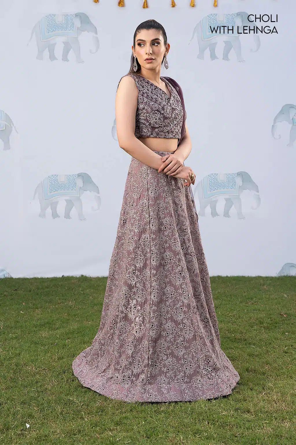 Iznik | Shendi Luxury Formals 23 | ISC-05 KAAFISHA - Pakistani Designer Dress - by Iznik | Type: Formal - 100% Original at Saira Sultan