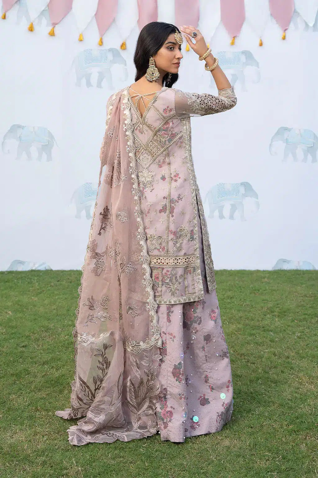 Iznik | Shendi Luxury Formals 23 | ISC-01 SAAHIRA - Pakistani Designer Dress - by Iznik | Type: Formal - 100% Original at Saira Sultan