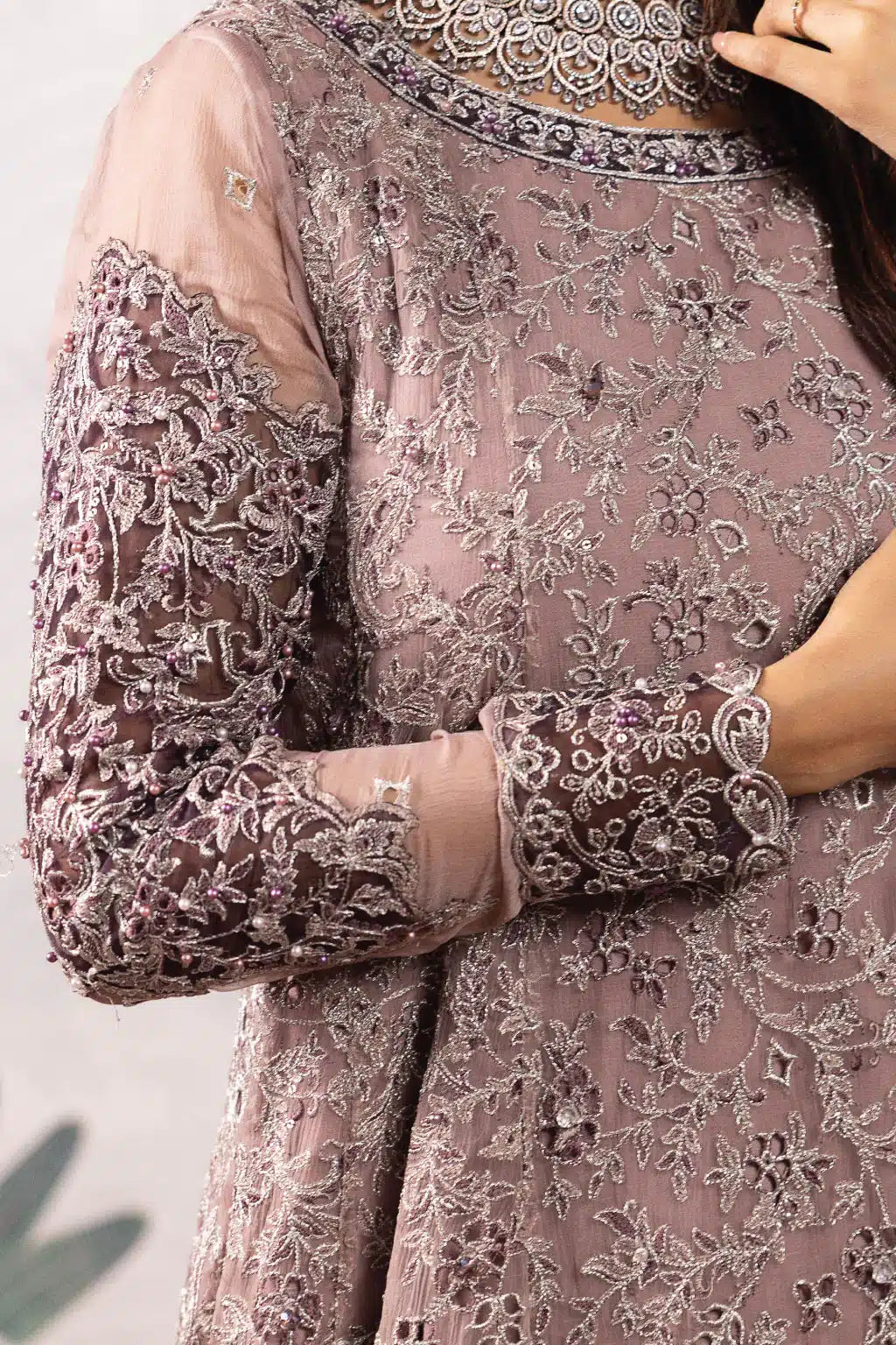 Iznik | Shendi Luxury Formals 23 | ISC-05 KAAFISHA - Pakistani Designer Dress - by Iznik | Type: Formal - 100% Original at Saira Sultan