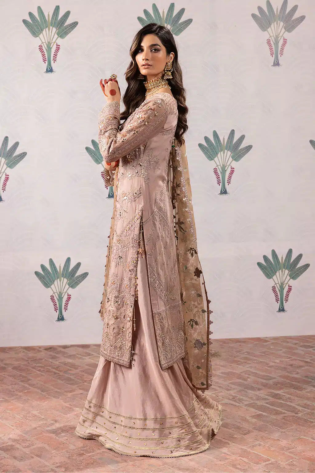 Iznik | Shendi Luxury Formals 23 | ISC-04 MAALA - Pakistani Designer Dress - by Iznik | Type: Formal - 100% Original at Saira Sultan