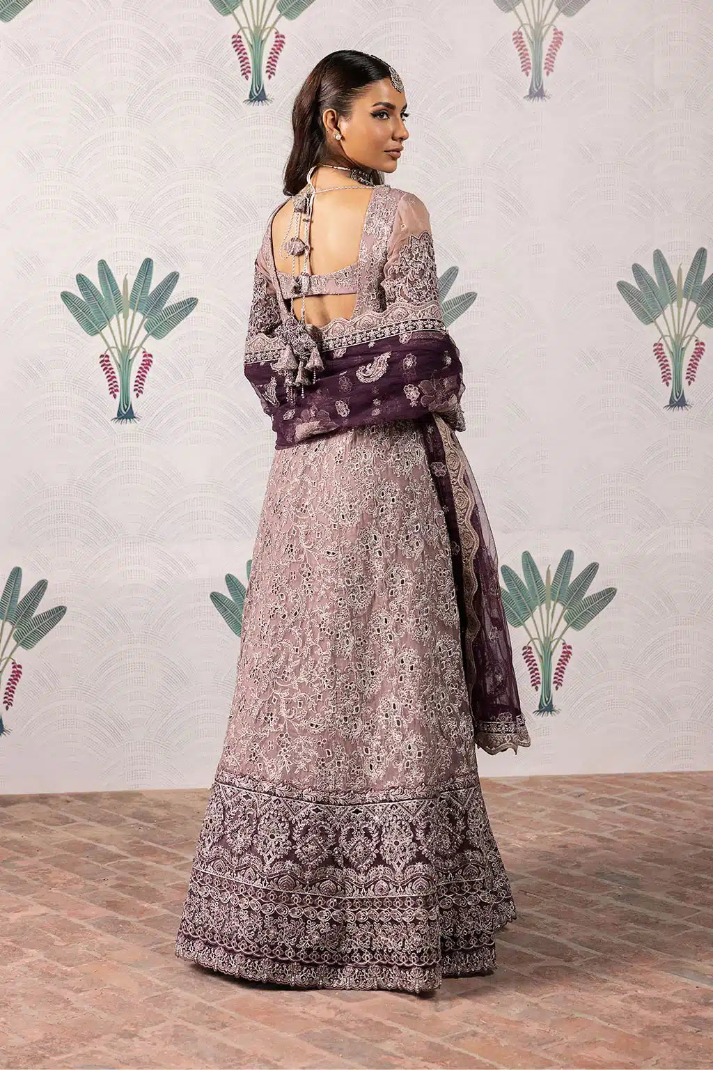 Iznik | Shendi Luxury Formals 23 | ISC-05 KAAFISHA - Pakistani Designer Dress - by Iznik | Type: Formal - 100% Original at Saira Sultan
