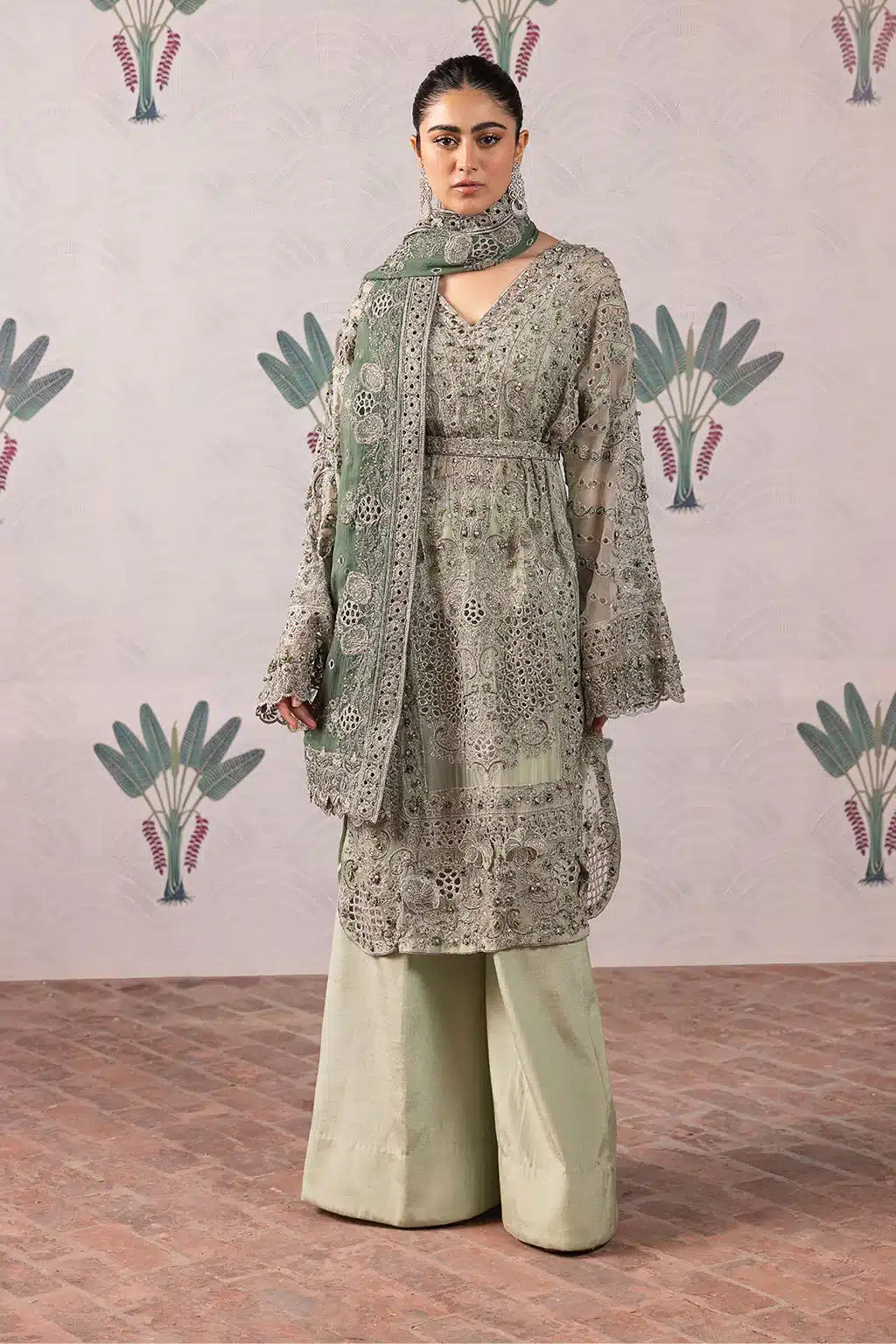 Iznik | Shendi Luxury Formals 23 | ISC-06 TEHAR - Pakistani Designer Dress - by Iznik | Type: Formal - 100% Original at Saira Sultan
