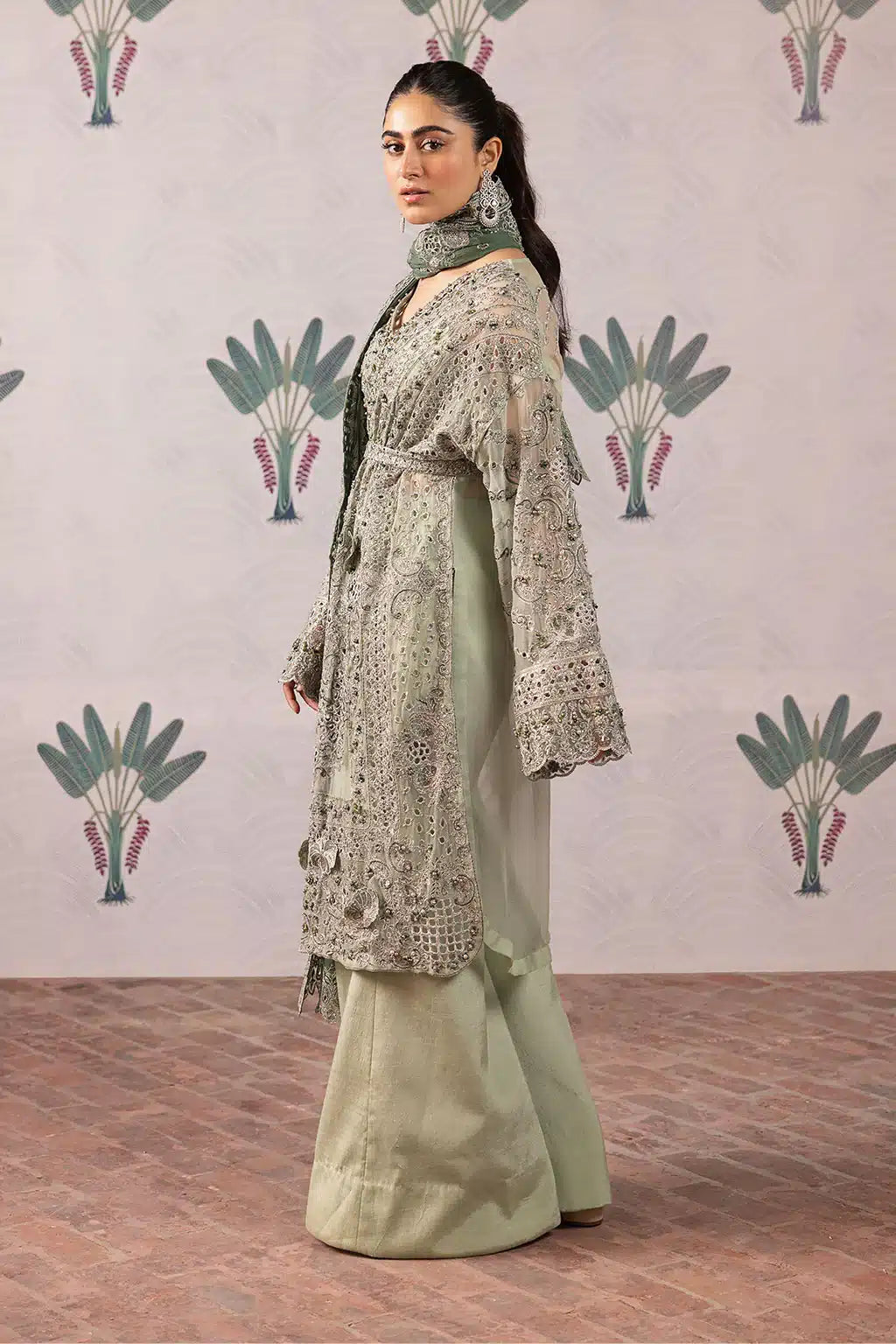 Iznik | Shendi Luxury Formals 23 | ISC-06 TEHAR - Pakistani Designer Dress - by Iznik | Type: Formal - 100% Original at Saira Sultan
