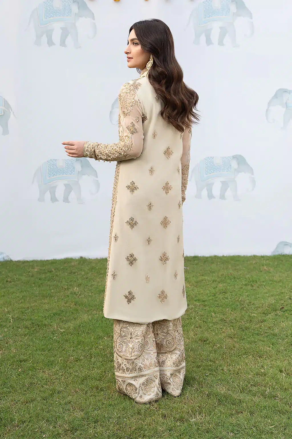 Iznik | Shendi Luxury Formals 23 | ISC-03 MAIYAA - Pakistani Designer Dress - by Iznik | Type: Formal - 100% Original at Saira Sultan