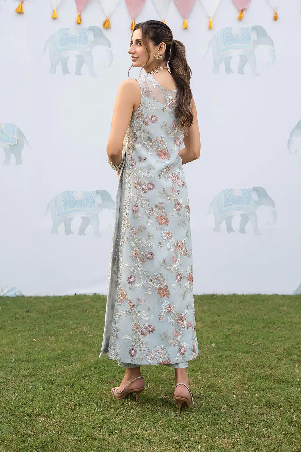 Iznik | Shendi Luxury Formals 23 | ISC-02 FEROZA - Pakistani Designer Dress - by Iznik | Type: Formal - 100% Original at Saira Sultan