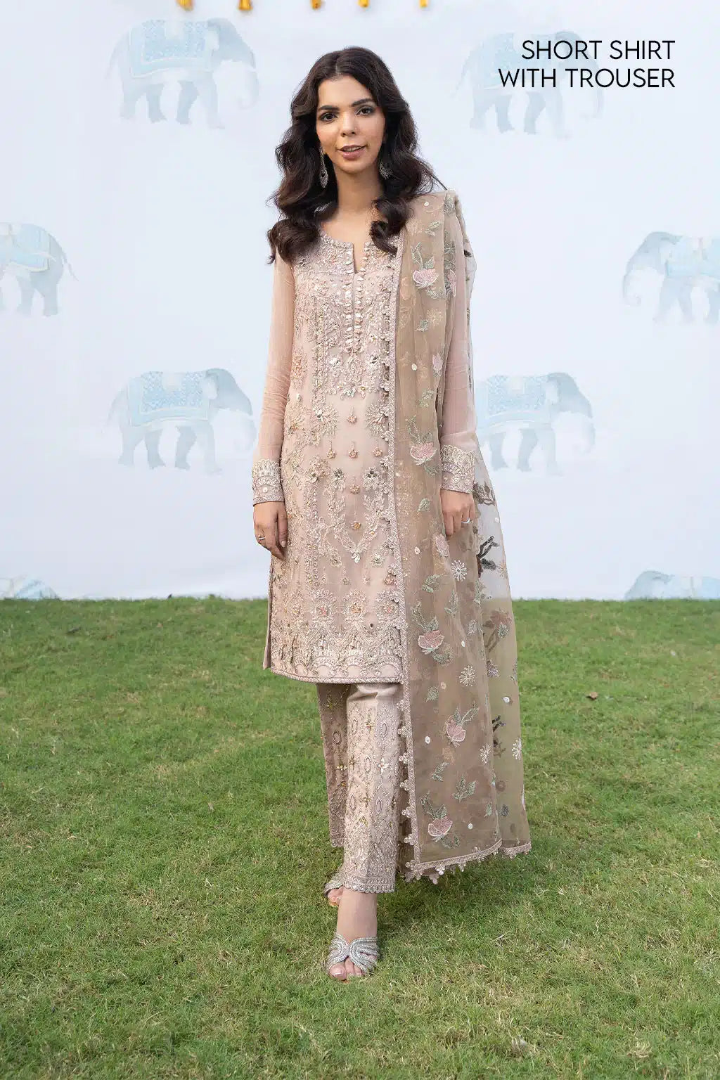 Iznik | Shendi Luxury Formals 23 | ISC-04 MAALA - Pakistani Designer Dress - by Iznik | Type: Formal - 100% Original at Saira Sultan