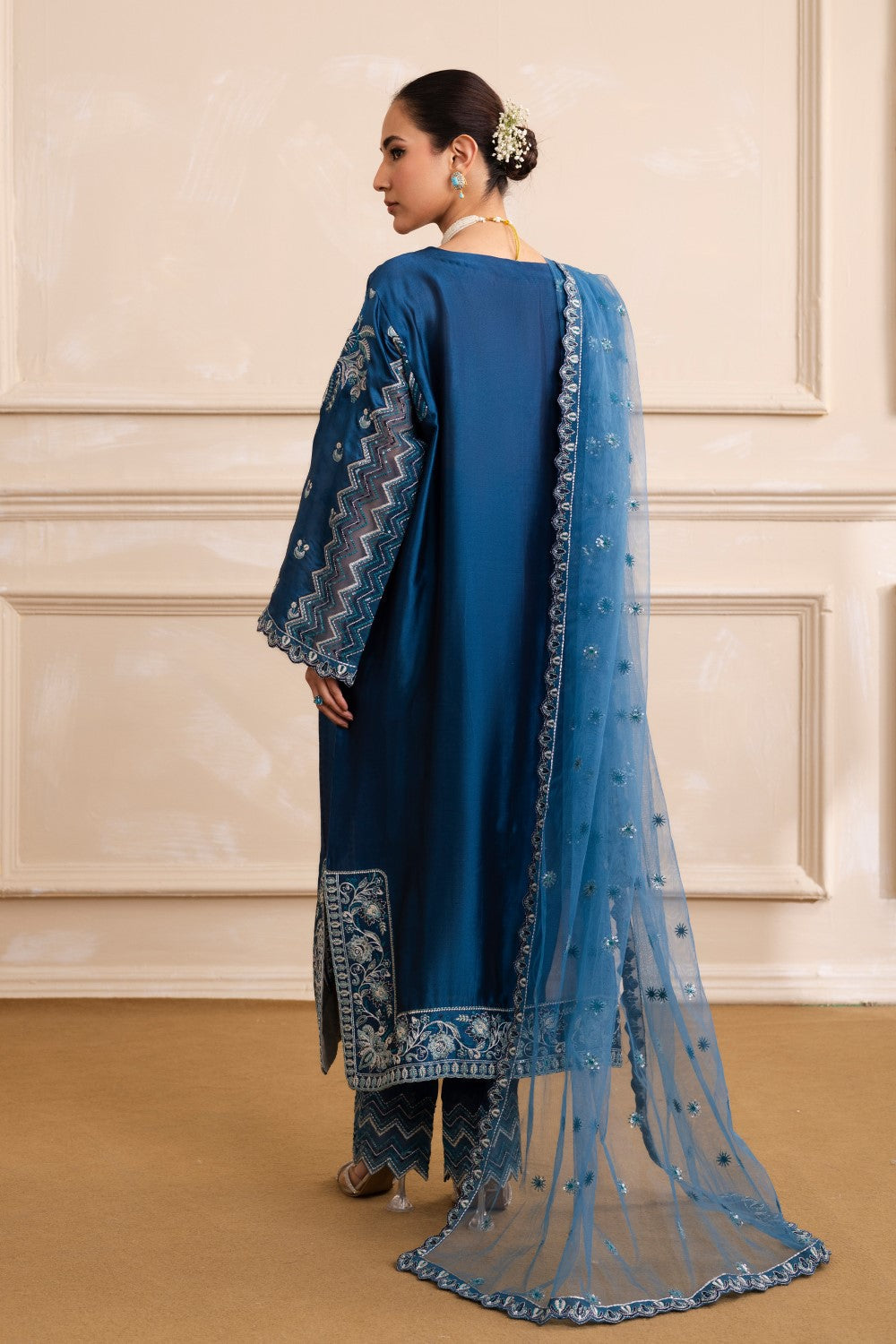 Maryum N Maria | Izara Formals | LAMIS - MW40038 XS Deep Blue Organza Silk