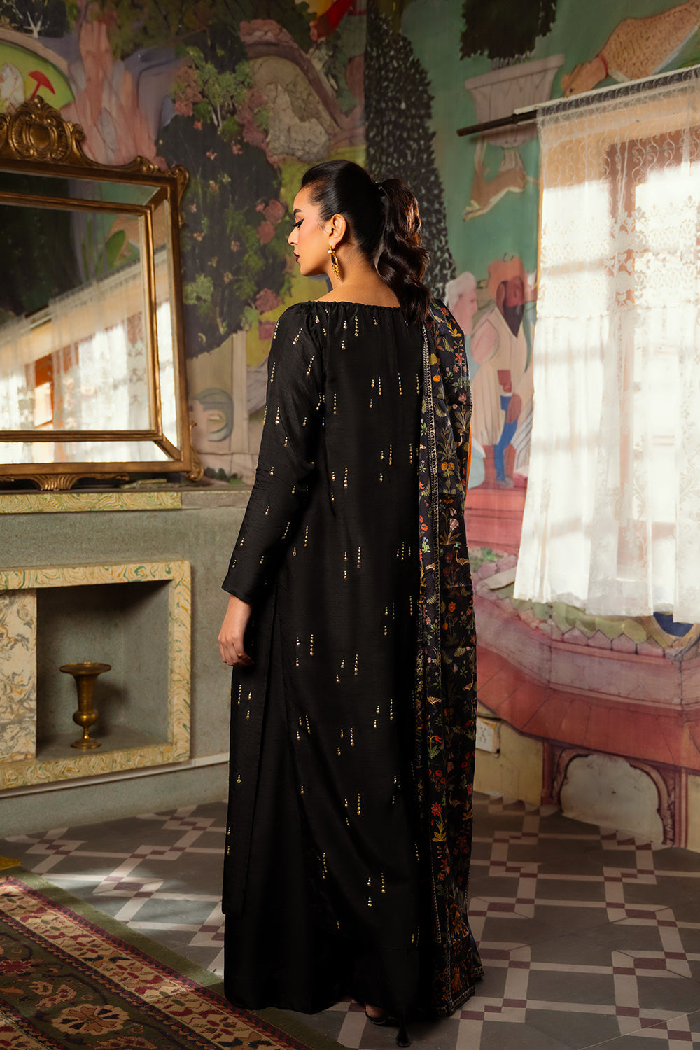 Saira Rizwan | Dahini Silk Pret | ESMA - SRLP02-25 XS Black Raw Silk