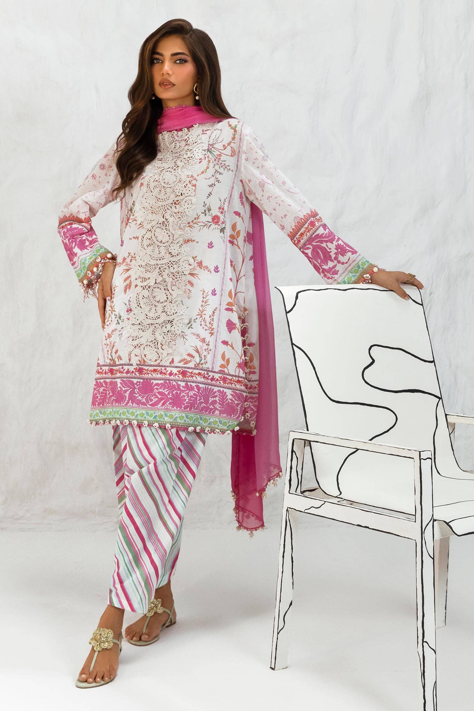 Sana Safinaz | Muzlin Summer 24 | 005B-CI - Pakistani Designer Dress - by Sana Safinaz | Type: Luxury - 100% Original at Saira Sultan