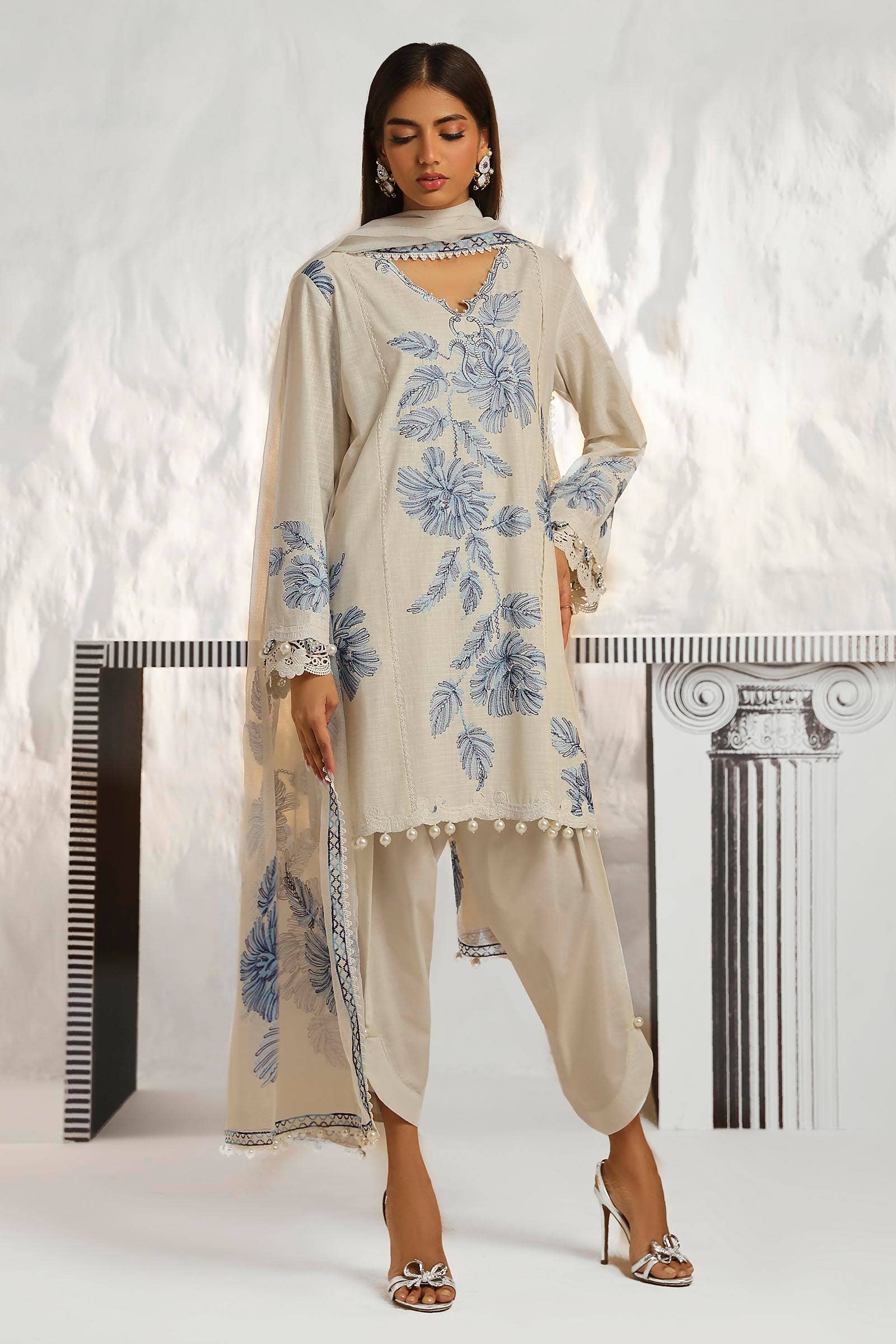 Sana Safinaz | Muzlin Summer 24 | 011A-CT - Pakistani Designer Dress - by Sana Safinaz | Type: Luxury - 100% Original at Saira Sultan