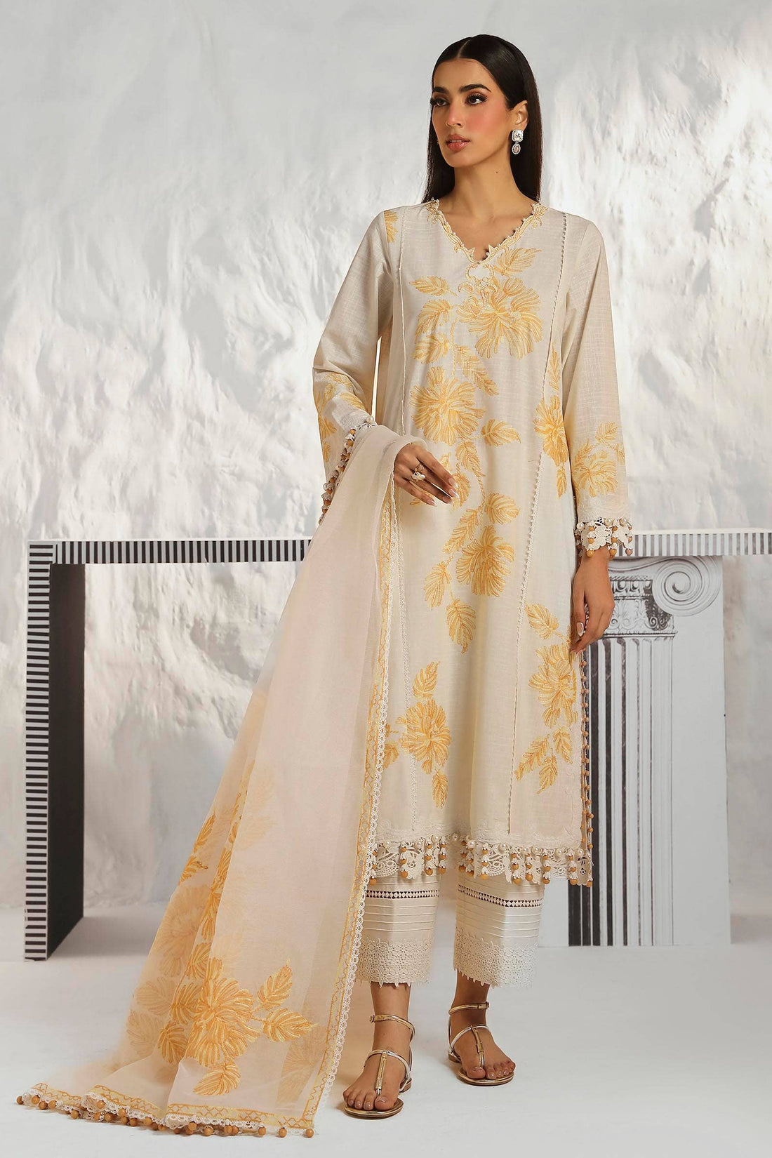 Sana Safinaz | Muzlin Summer 24 | 011B-CT - Pakistani Designer Dress - by Sana Safinaz | Type: Luxury - 100% Original at Saira Sultan